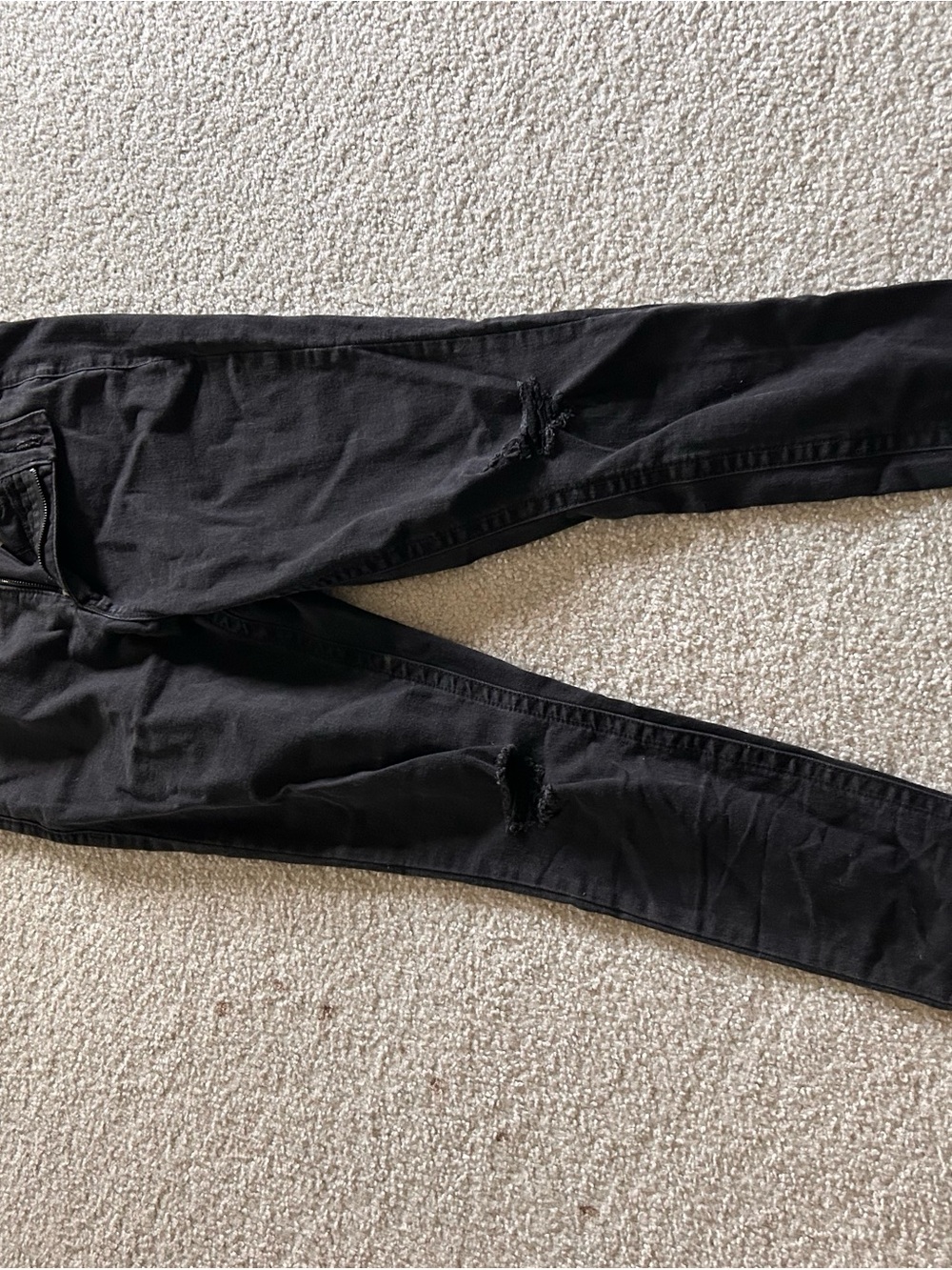 Seven7 Black Skinny Jeans with Knee Distress